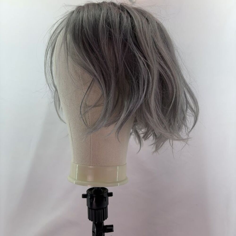 Belle Tress Short Wig In Gray